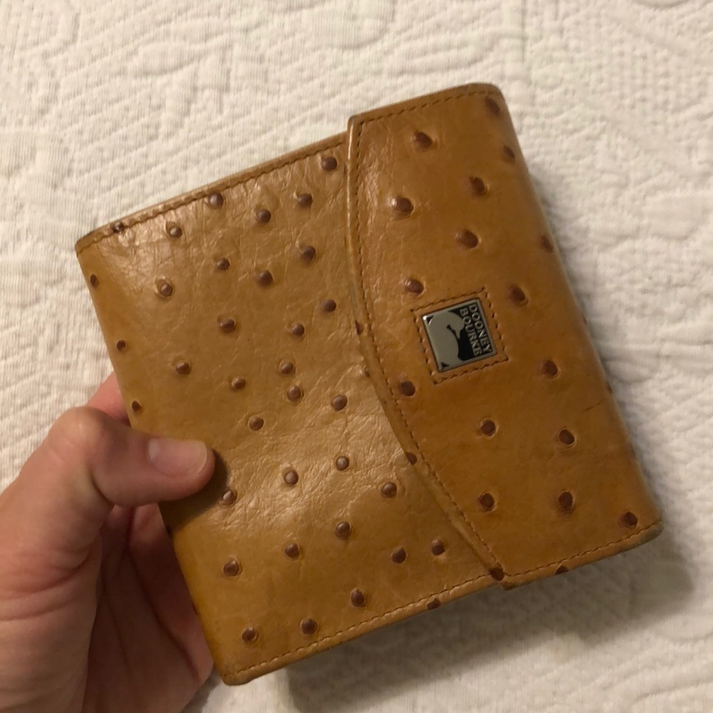 Dooney & Bourke wallet